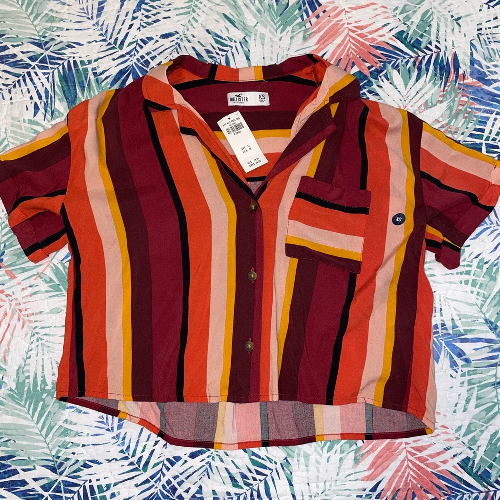 Hollister Cropped Shirt NWT